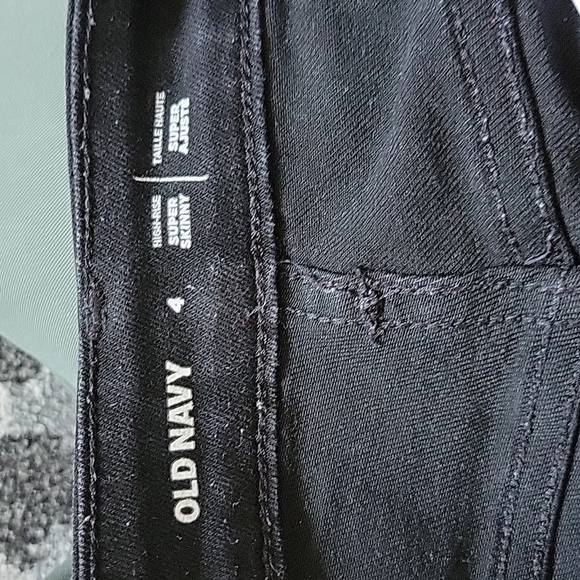 Nwot OLD NAVY Super Skinny Jeans Black size 4 - Picture 6 of 9